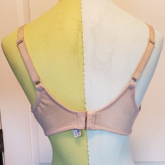 Wacoal Minimizer Underwire Bra - size: 38C - Picture 2 of 12